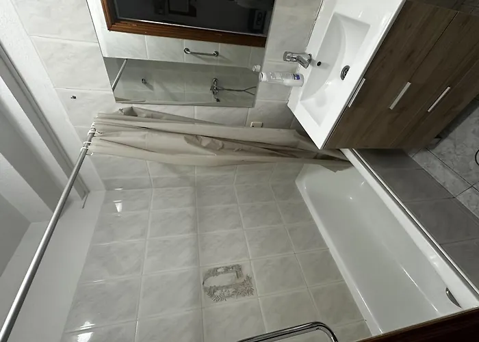 Primavera Heated Swimming Pool 아파트 *